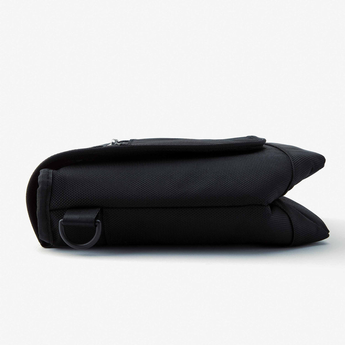 freezable-brooklyn-crossbody-p5 freezable-brooklyn-crossbody-black-ecofreeze-plus-flat_b62870bb-68b1-4c0c-846f-a30840c26944.jpg