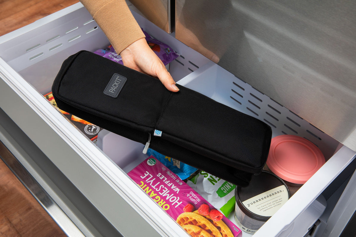 freezable-wine-carrier-y5 freezable-wine-carrier-black-freezer.jpg